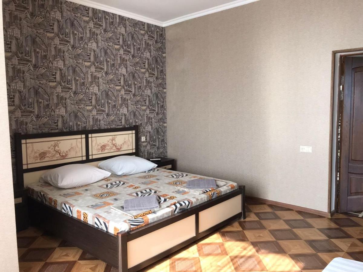 Гостевой Дом София 400 М До Моря Gagra Exterior photo